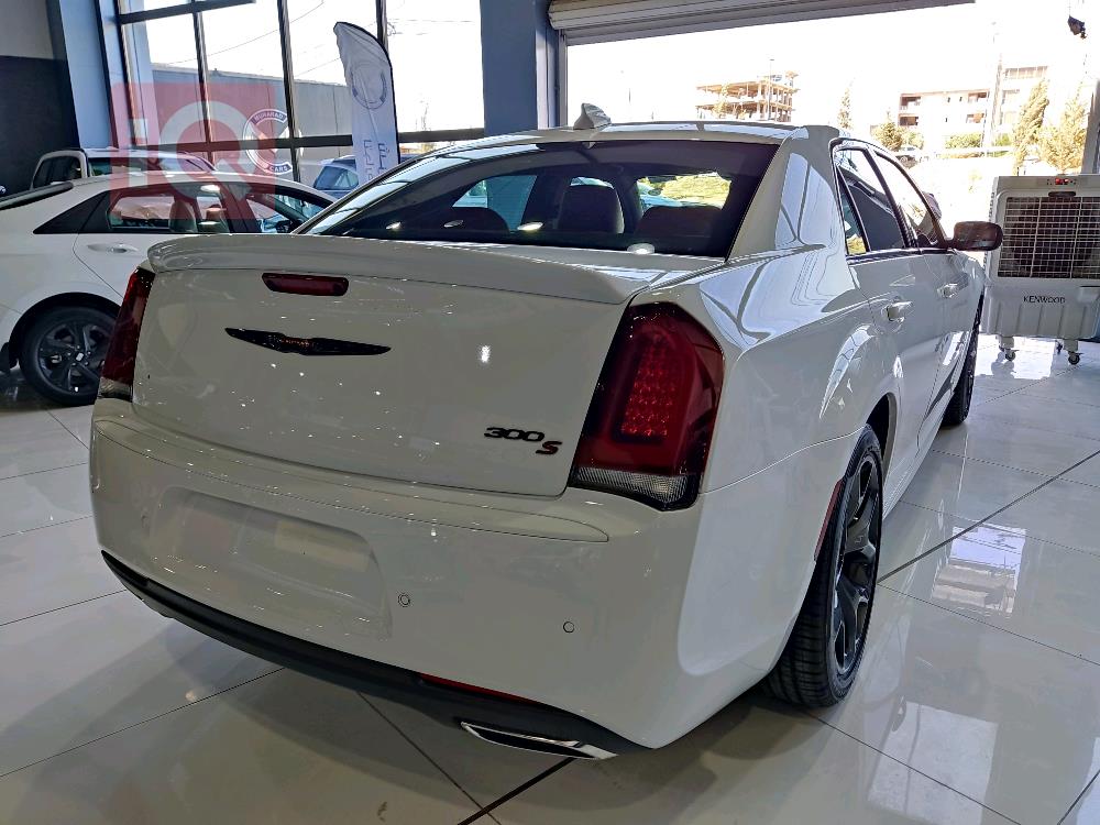 كرايسلر 300
